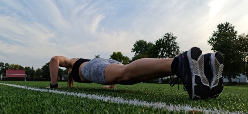 Упражнение планка, как правильно делать для максимального эффекта